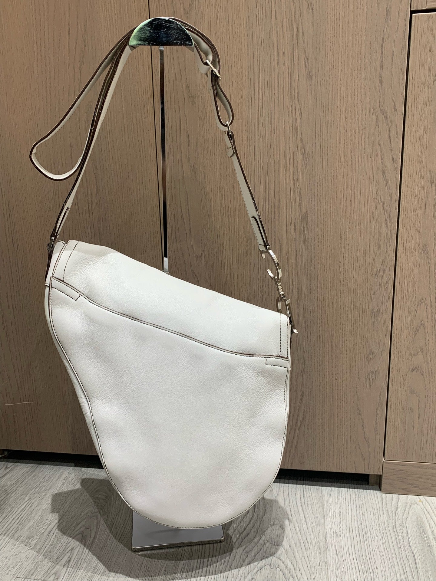 Dior - Saddle Bag - Grained calfskin leather - White - (medium)