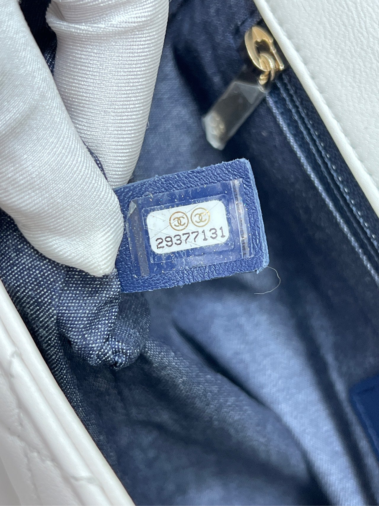 Chanel - Classic Flap with Resin Chain - Lambskin leather - White - (medium)