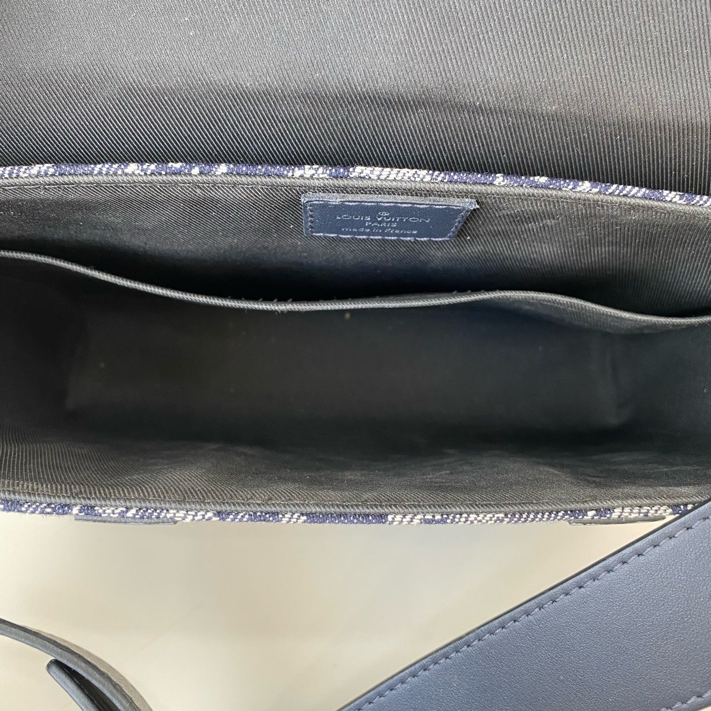 Louis Vuitton - Trunk Tapestry Messenger - Denim - Jeans with leather trim - Navy - (medium)