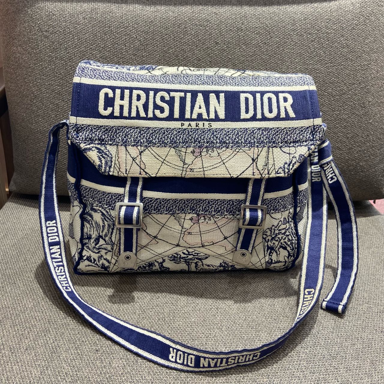 Dior - Camp World Map Limited Edition Messenger Bag - Embroidered canvas - Multicolour - (Medium)