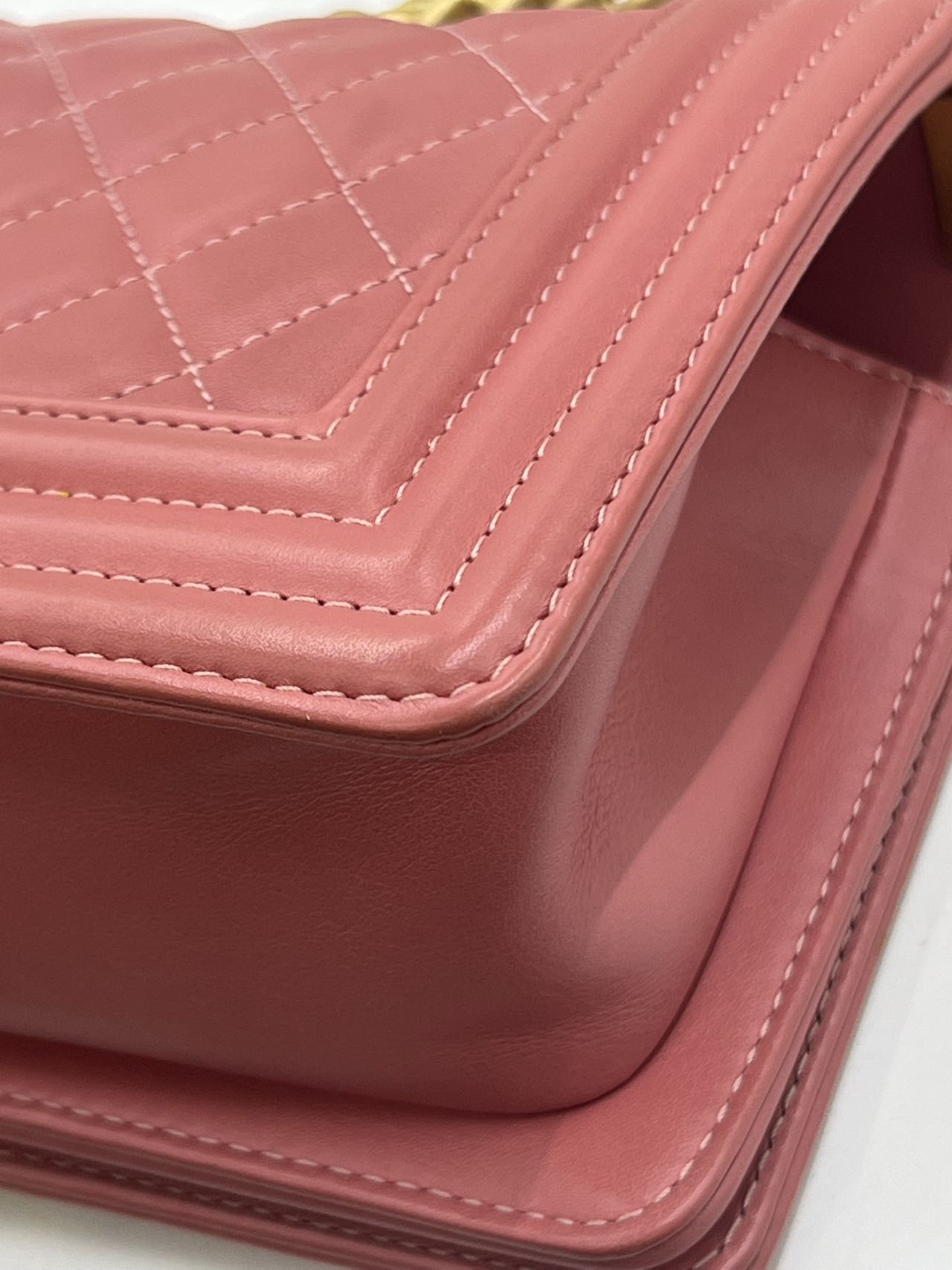 Chanel - Boy Chanel - Calfskin leather - Pink - (Small)