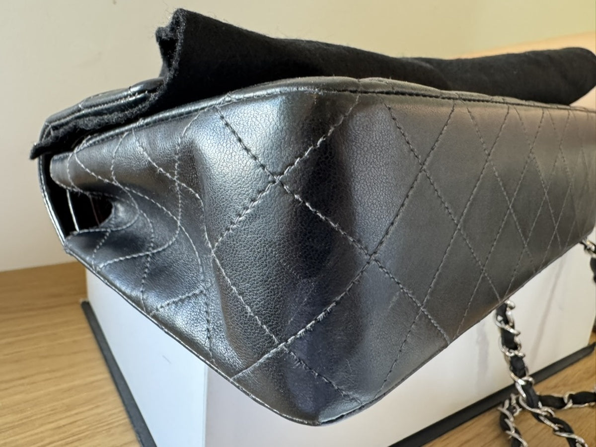 Chanel - Classic Flap Medium - Lambskin leather - Black - (Medium)