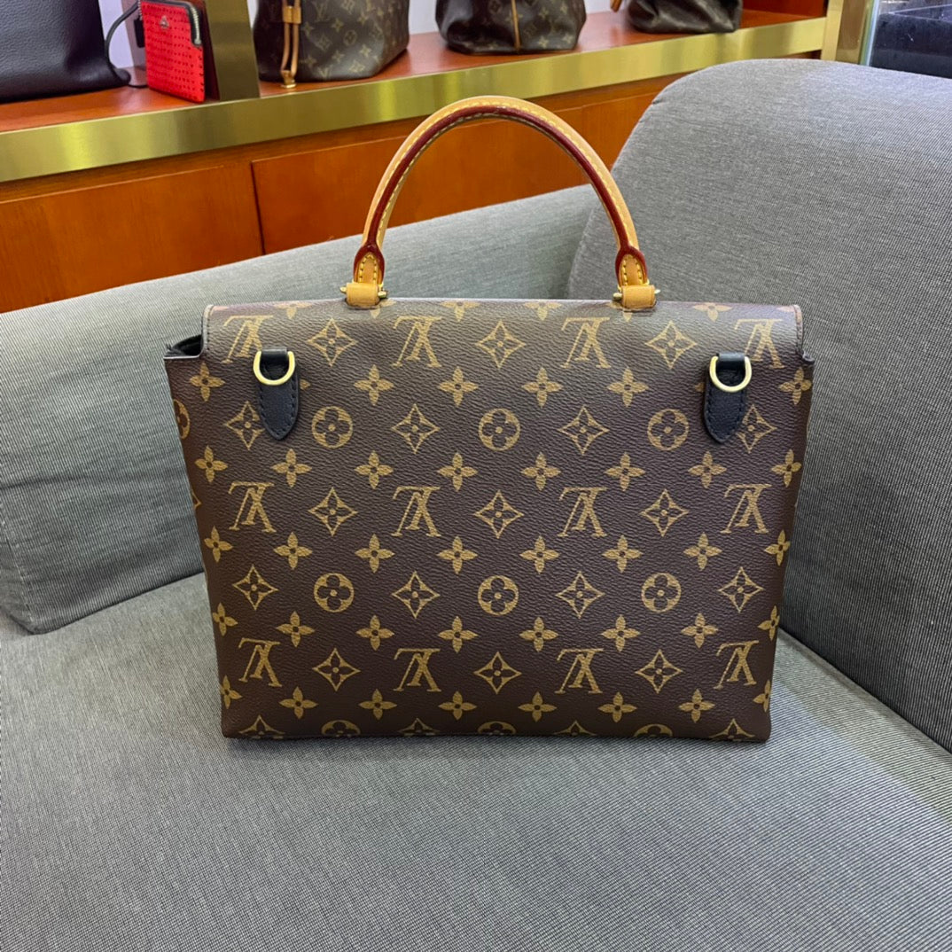 Louis Vuitton - Marignan - Monogram coated canvas with grained leather trim and Vachetta leather accents - Brown Monogram with Black - (medium)