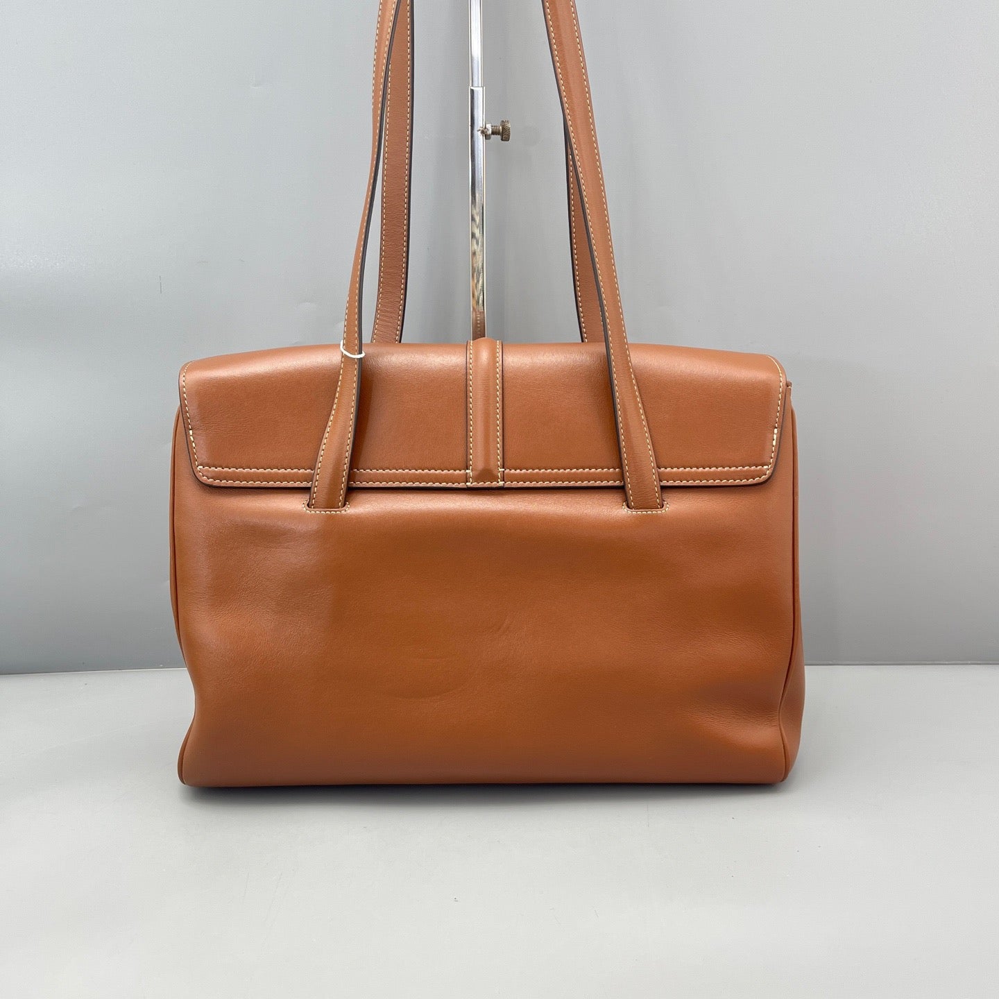 Celine - Soft 16 Medium - Smooth calfskin leather - Brown - (Medium)