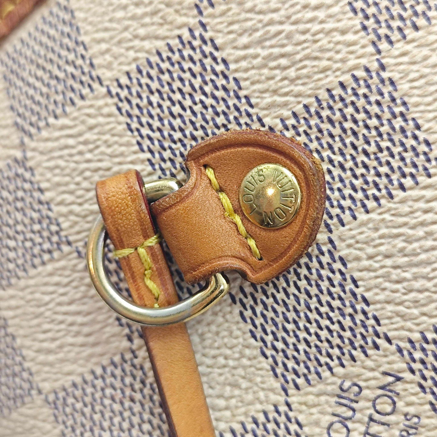 Louis Vuitton - Neverfull MM - Damier Azur coated canvas with natural cowhide leather trim - White - (medium)