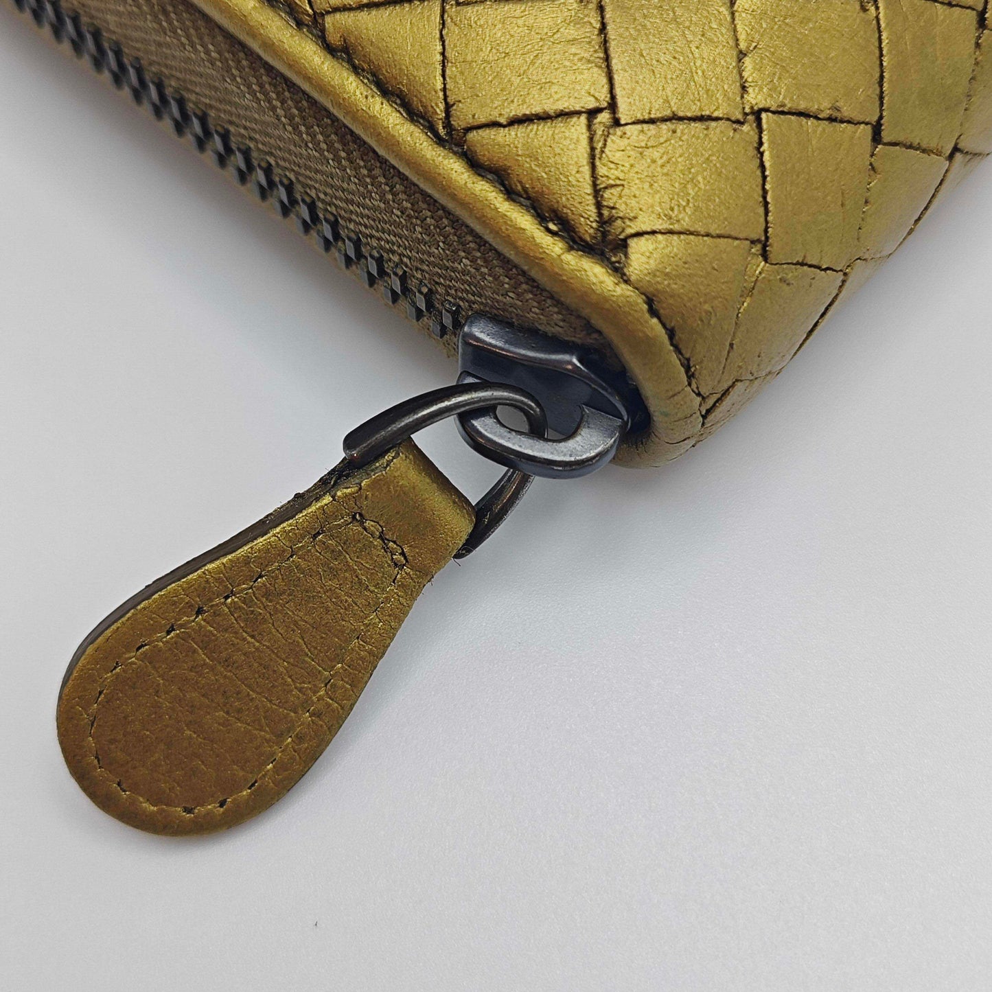 Bottega Veneta - Intrecciato Zip-Around Long Wallet - Leather - Gold - (medium)
