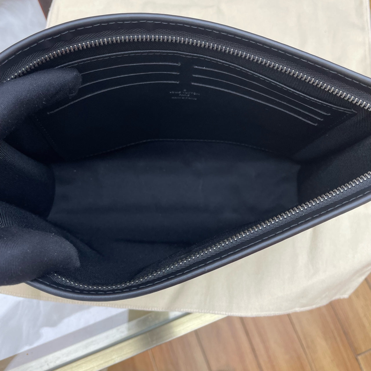 Louis Vuitton - Pochette Voyage MM - Monogram Eclipse Canvas - Black - (Medium)