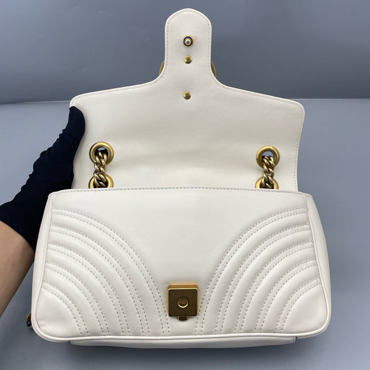 Gucci - Marmont 26 (GG Marmont Matelassé Small Shoulder Bag) - Leather - White with Gold-Tone Hardware - (small)