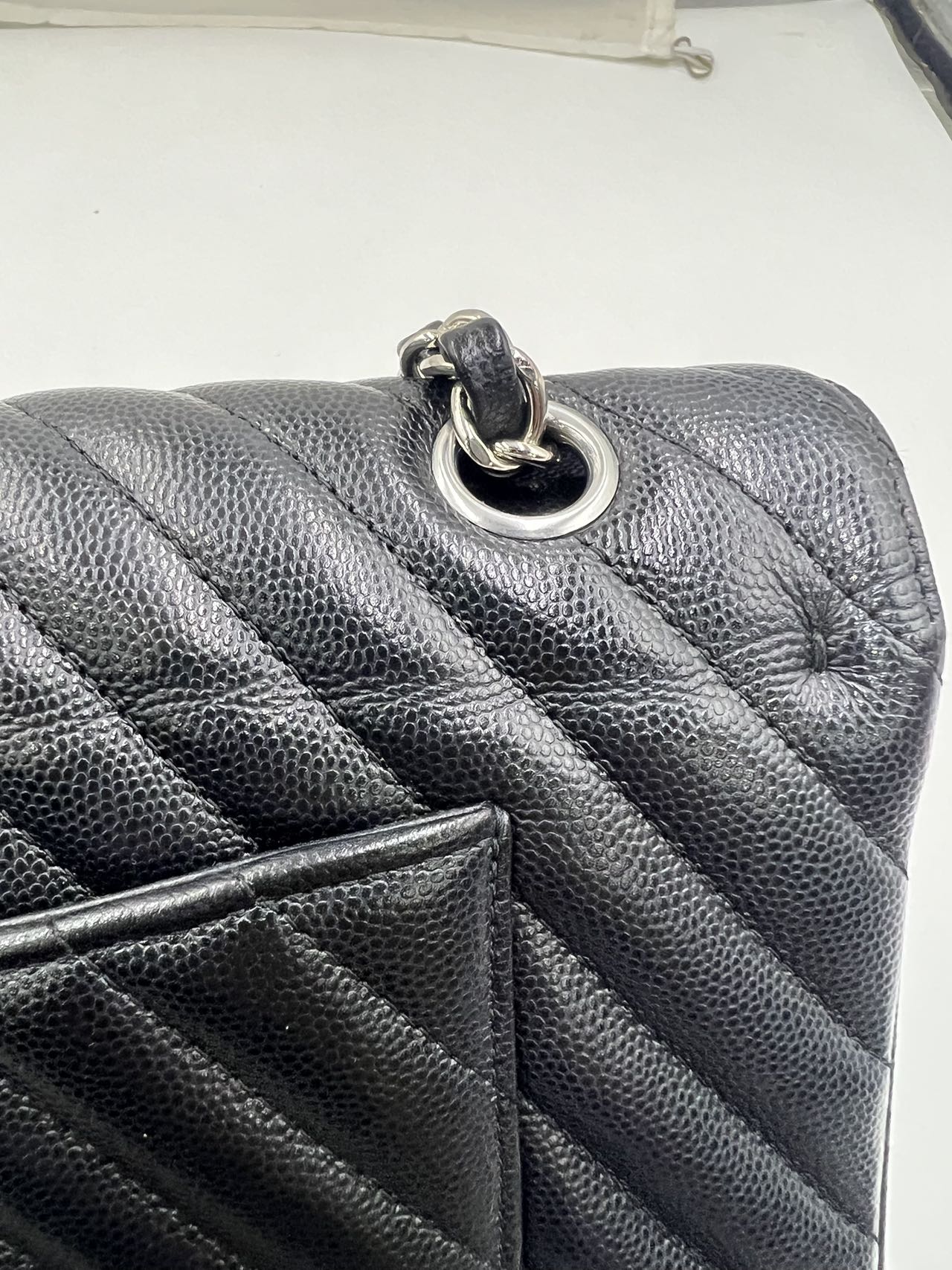 Chanel - Classic Flap Bag - Caviar leather - Black - (Medium)