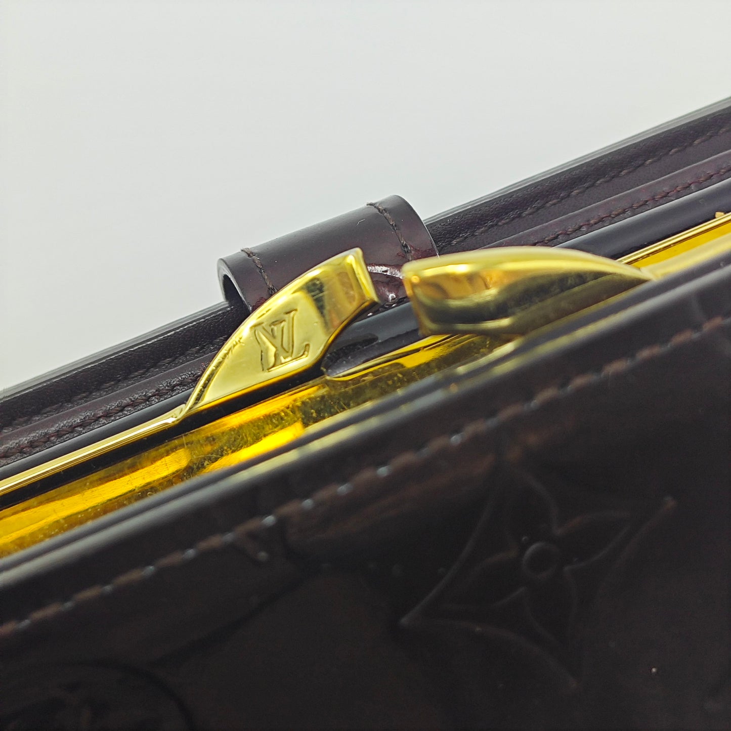 Louis Vuitton - Short Snap Wallet - Patent leather - Burgundy - (small)