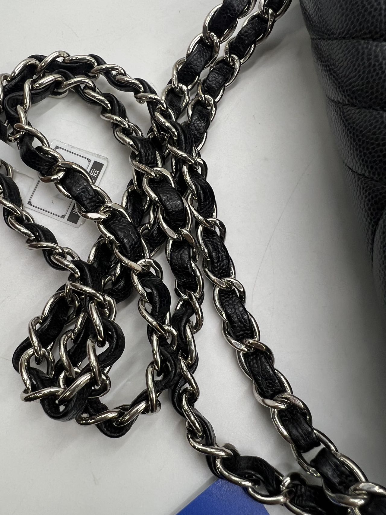 Chanel - Classic Flap Bag - Caviar leather - Black - (Medium)