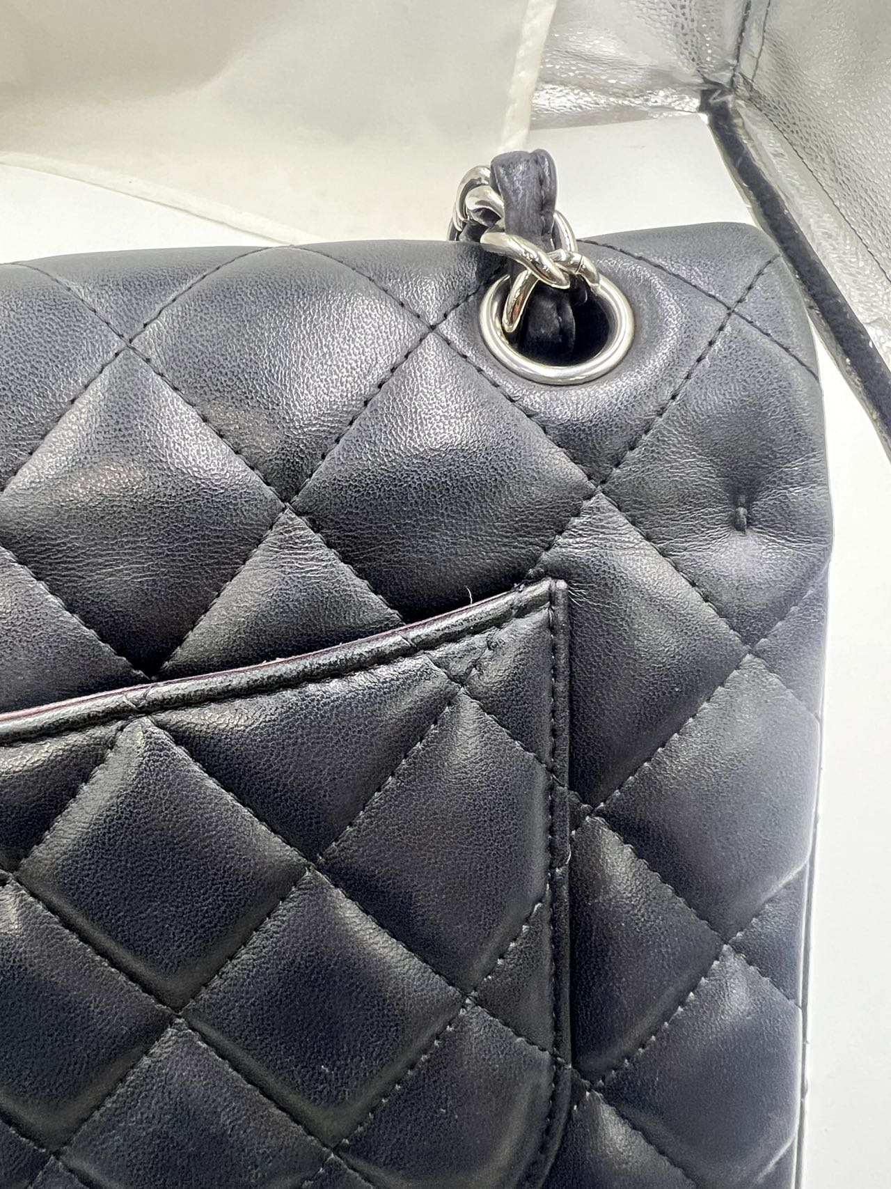 Chanel - Classic Flap - Lambskin leather - Black - (Medium)