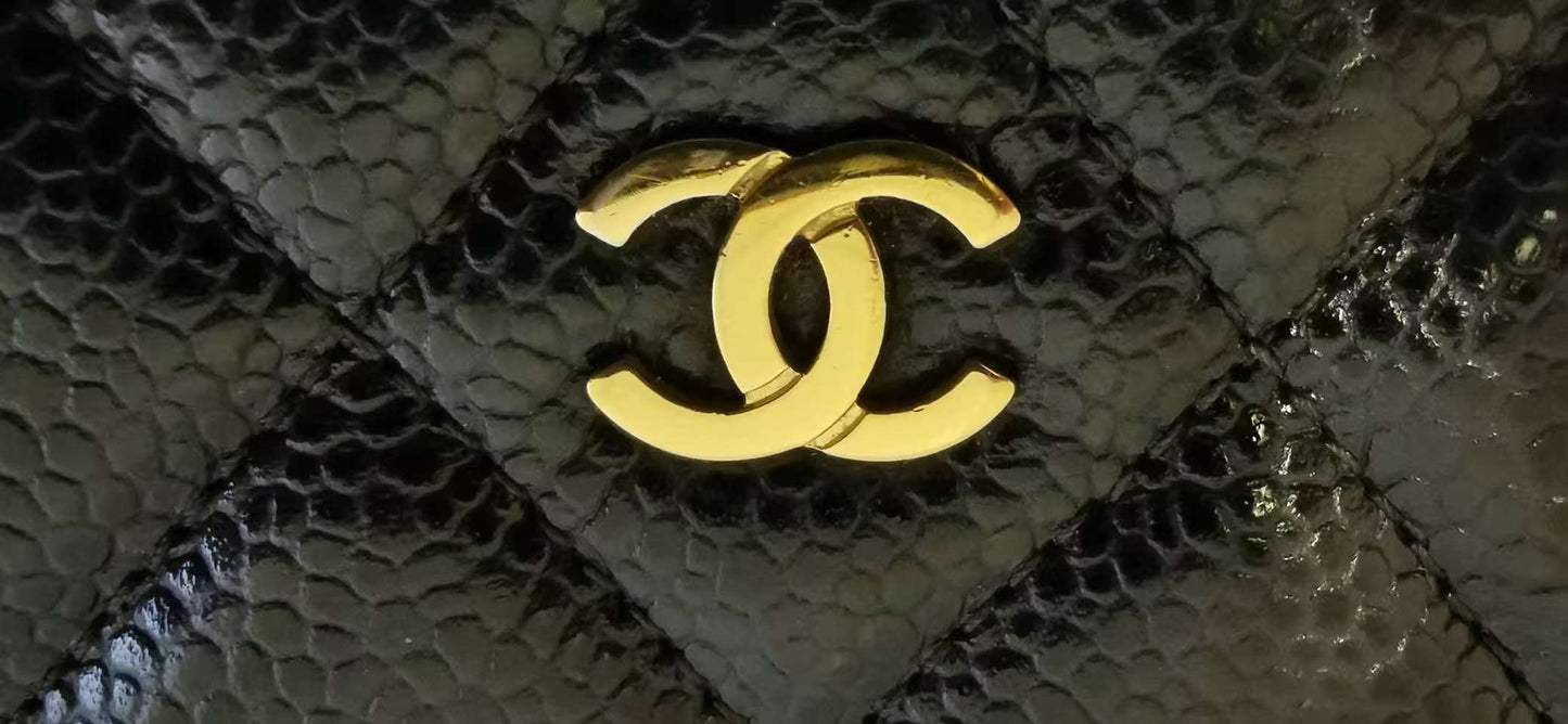 Chanel - Wallet on Chain (WOC) - Grained Calfskin leather (Caviar) - Black - (Mini)