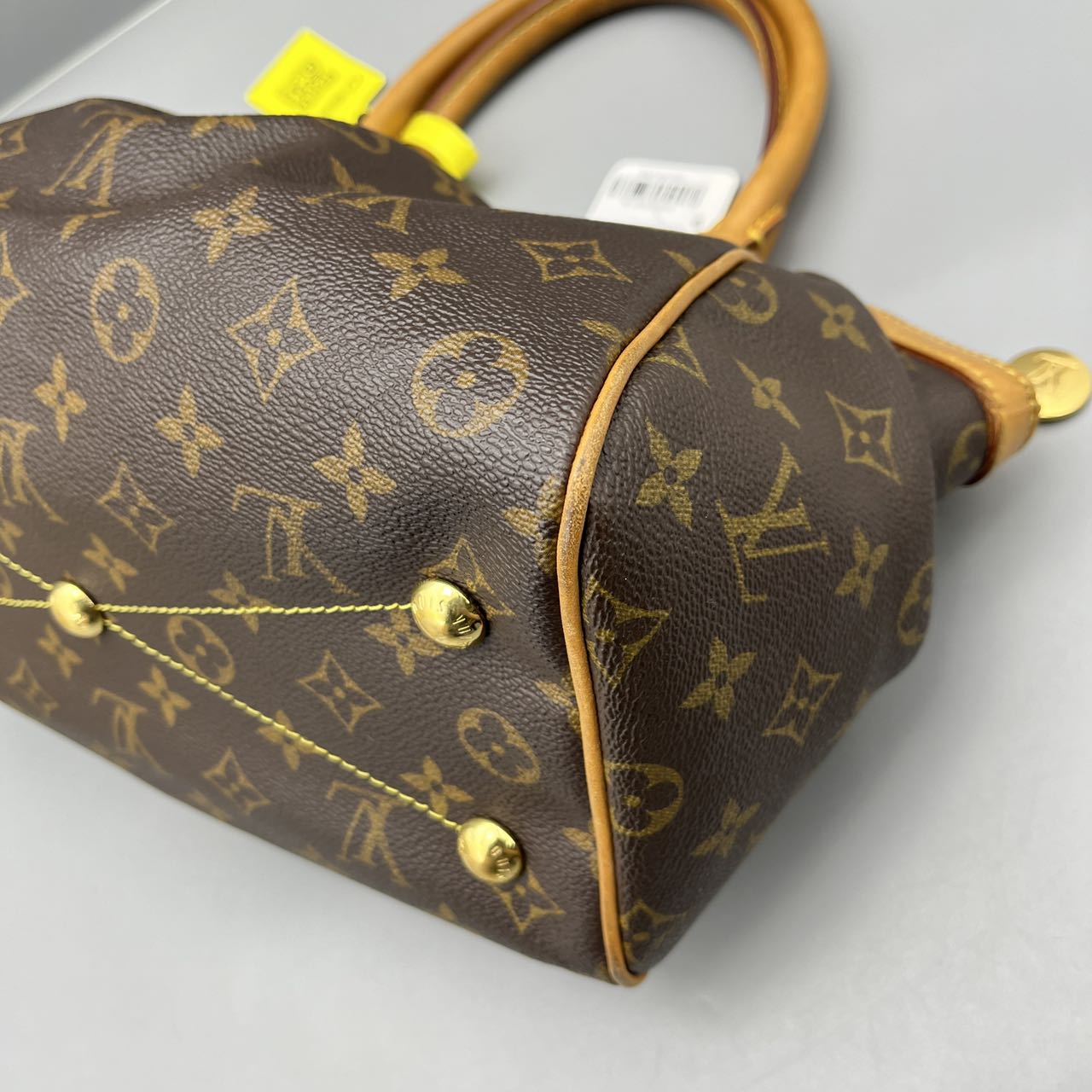 Louis Vuitton - Tivoli PM - Monogram coated canvas, Vachetta leather trim - Brown - (Medium)