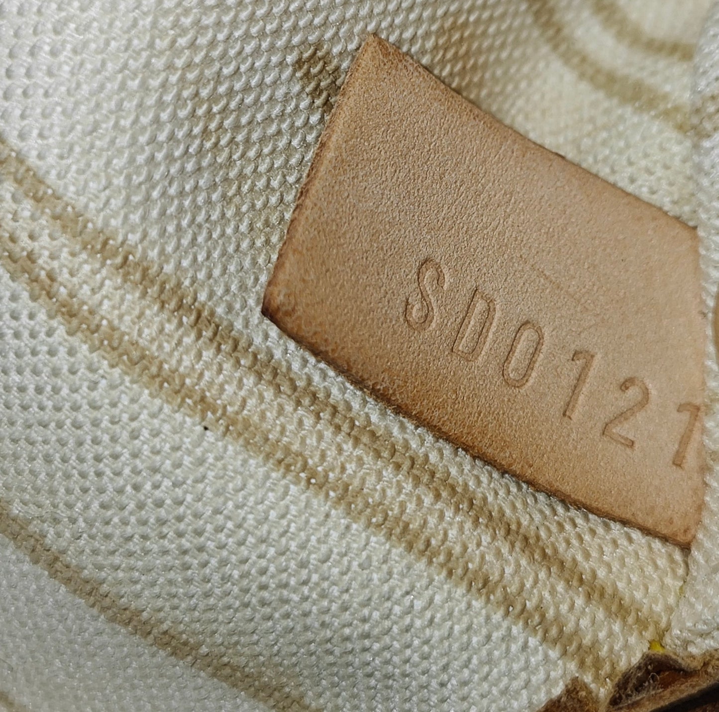 Louis Vuitton - Neverfull MM - Damier Azur coated canvas with Vachetta leather trim - White - (Medium)