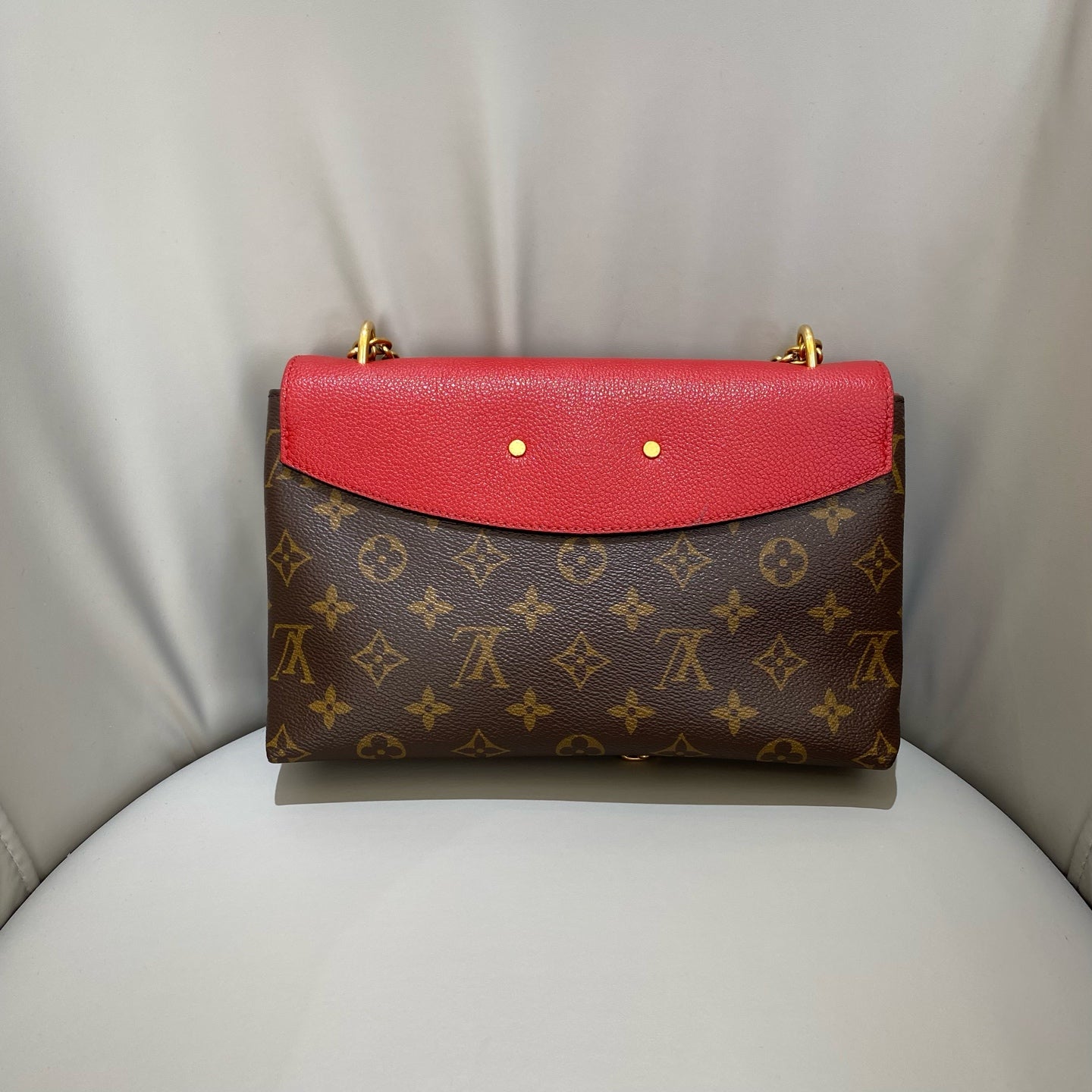 Louis Vuitton - Monogram Bicolor Flap Bag - Monogram coated canvas with grained leather trim - Brown and Red - (Small)
