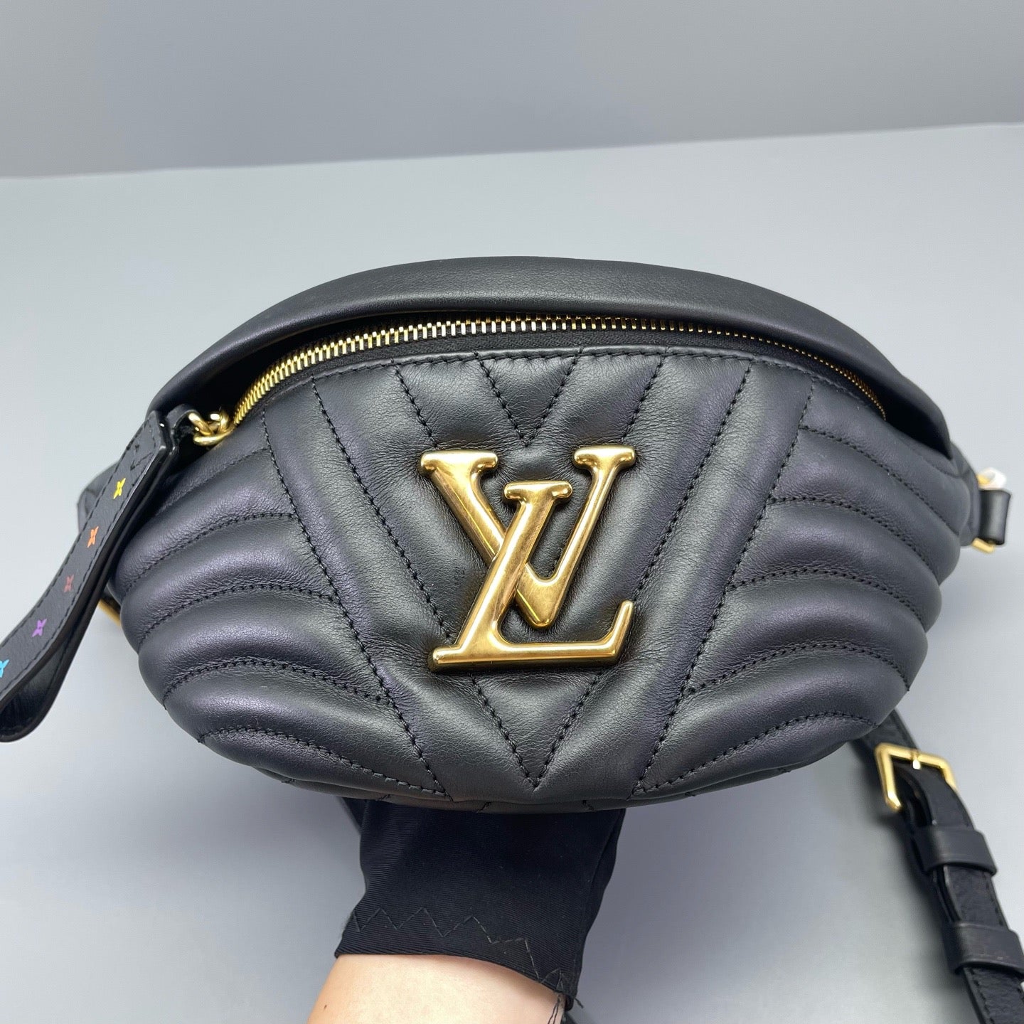 Louis Vuitton - New Wave Bumbag - Calfskin leather - Black - (Medium)