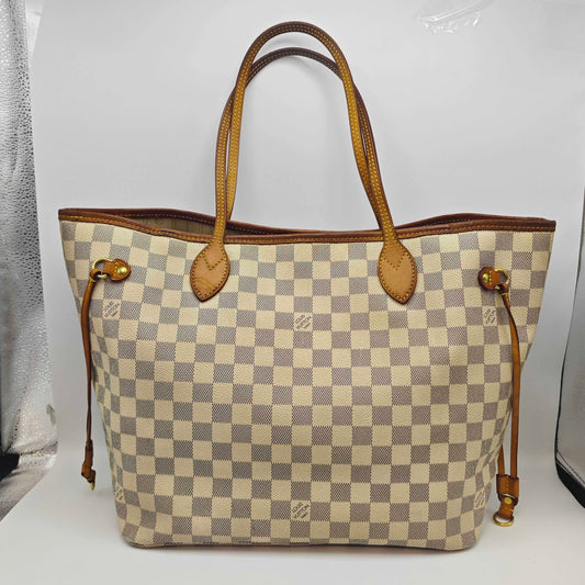 Louis Vuitton - Neverfull MM - Damier Azur coated canvas with natural cowhide leather trim - White - (medium)