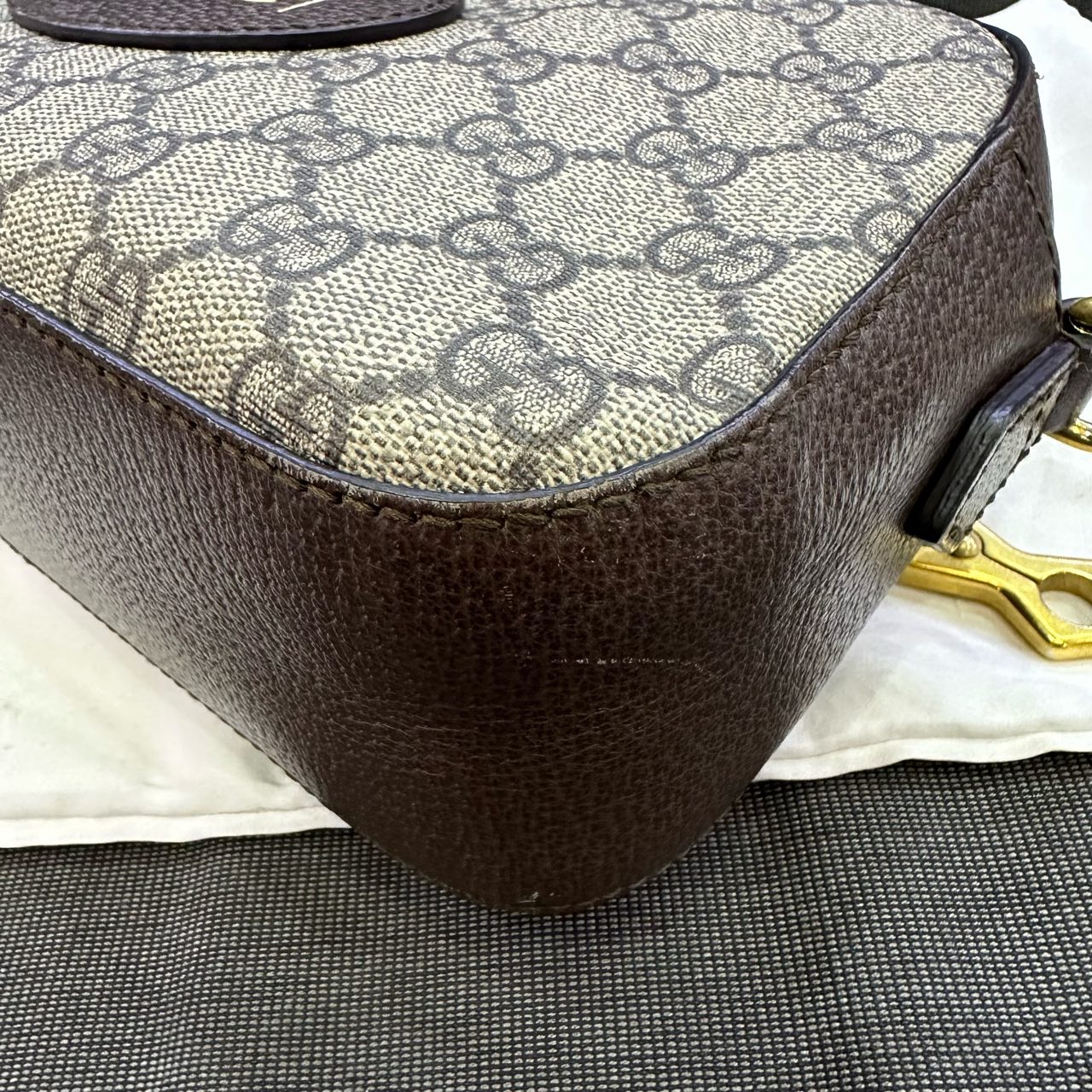 Gucci - Tiger Head Camera Bag - GG Supreme canvas with leather trim - Beige and Brown - (small)