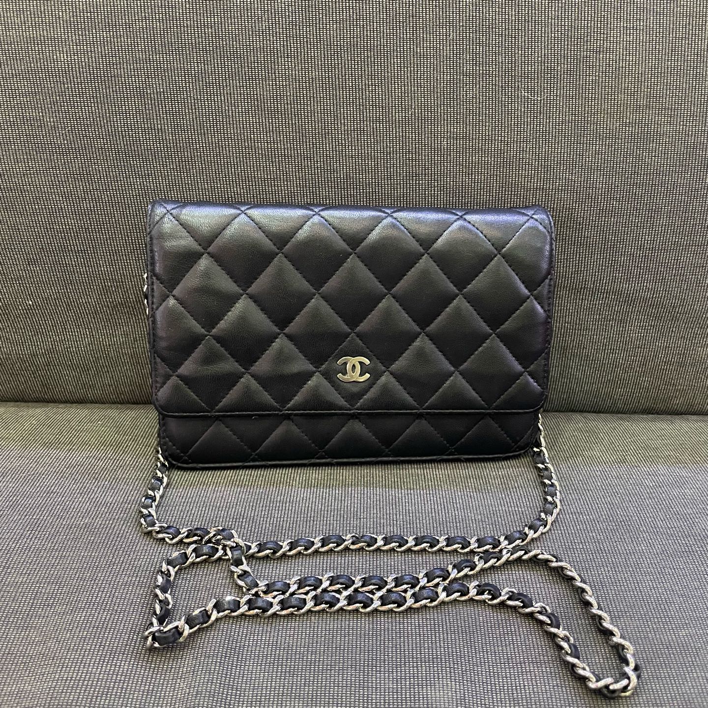 Chanel - Wallet on Chain (WOC) - Lambskin leather - Black - (mini)