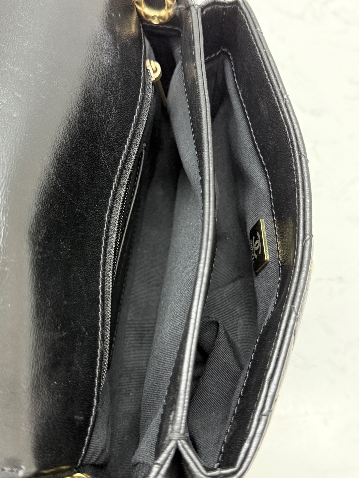 Chanel - Wallet on Chain (WOC) - Lambskin leather - Black - (mini)