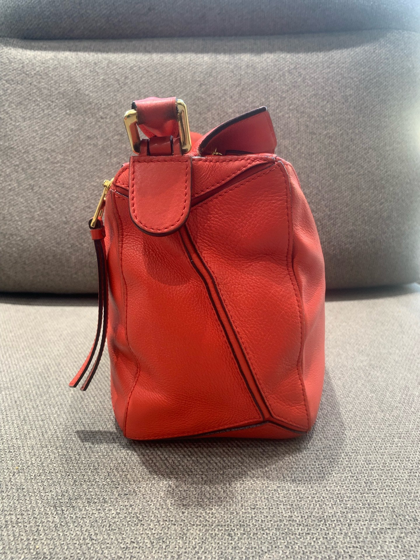 Loewe - Puzzle - Leather - Red - (medium)