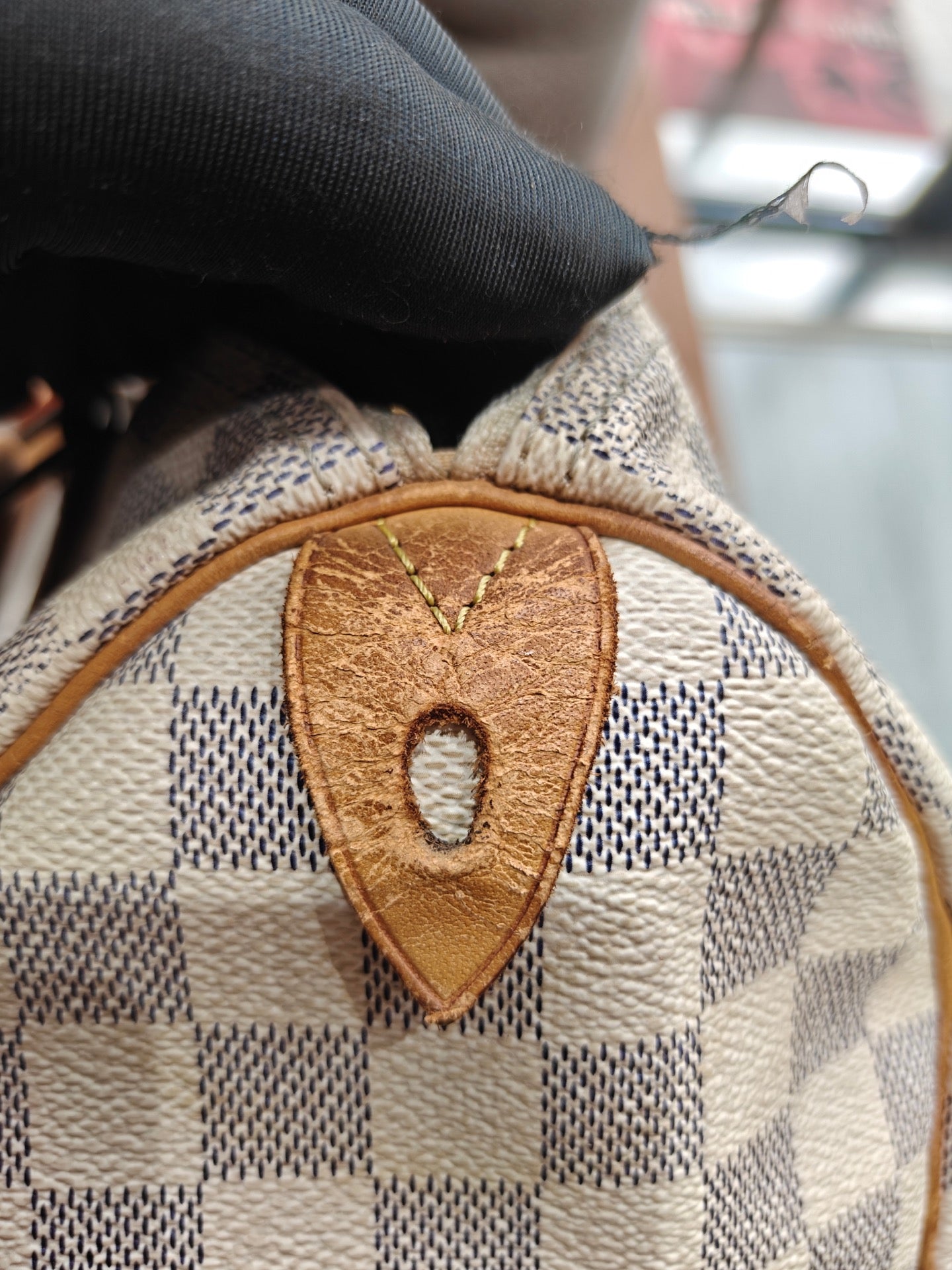 Louis Vuitton - Speedy 25 - Coated canvas with natural cowhide leather trim - White - (Small)