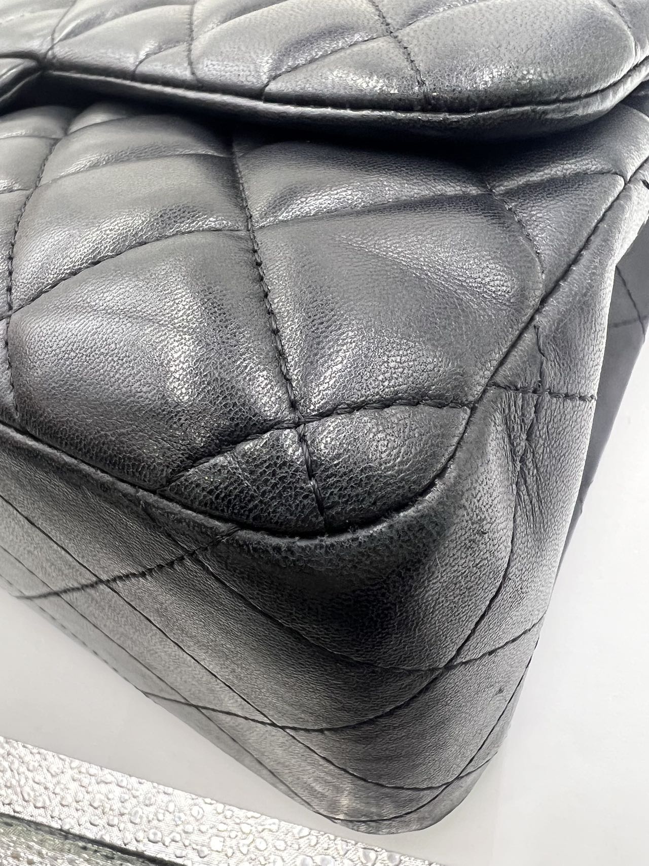 Chanel - Classic Flap - Lambskin leather - Black - (Medium)