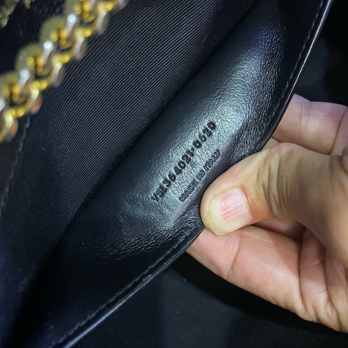 Saint Laurent - Cassandra Chain Wallet - Grained leather - Black - (small)