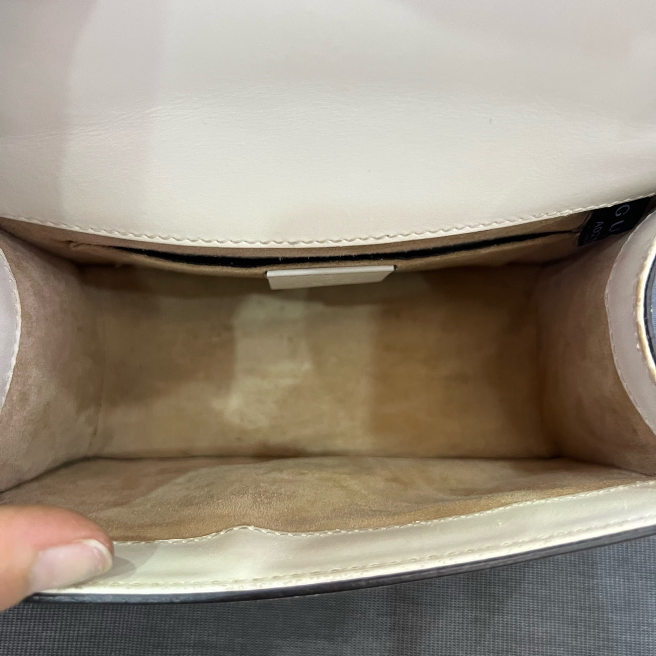 Gucci - Sylvie Small - Leather - White - (Small)