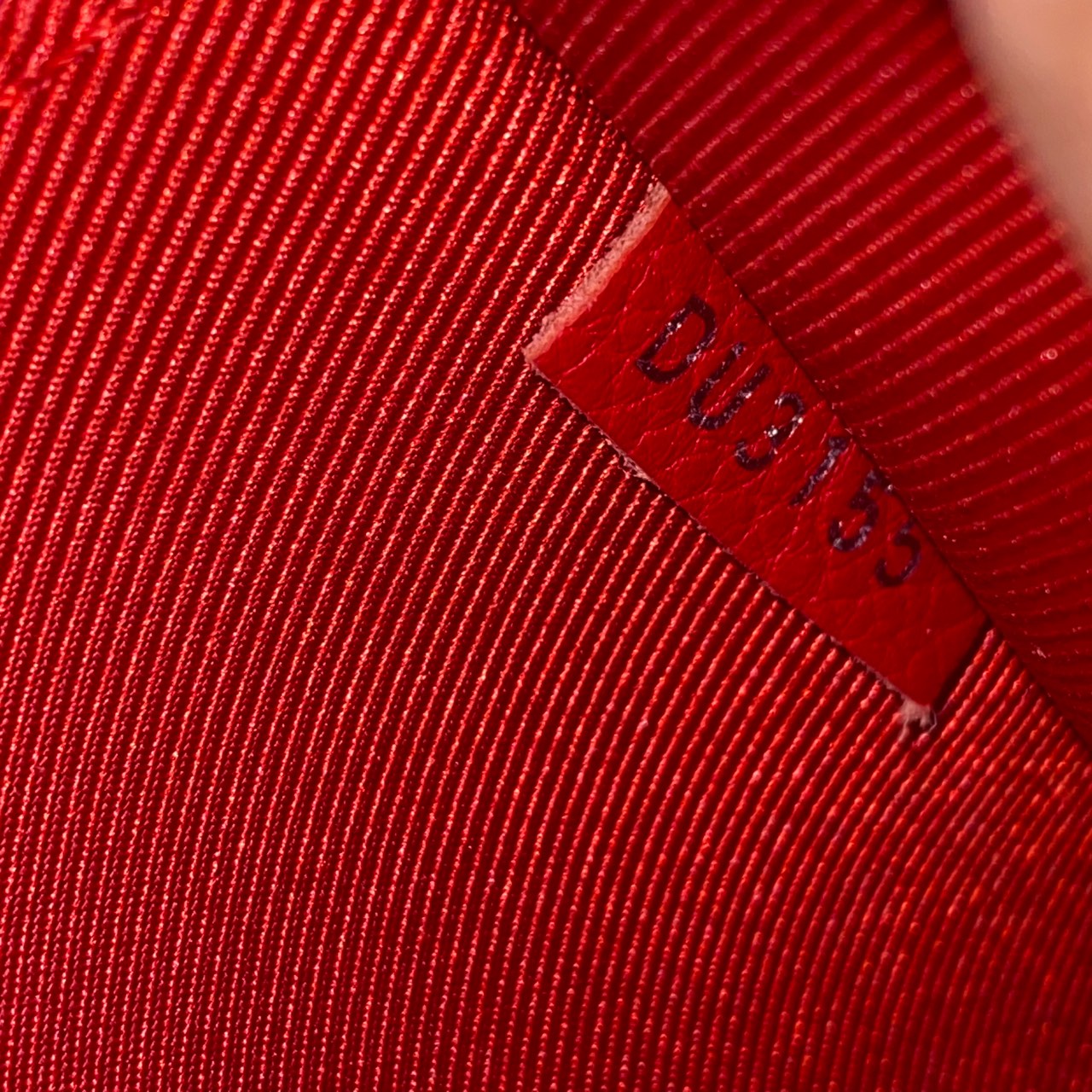 Louis Vuitton - Lockme - Grained leather - Red - (Medium)