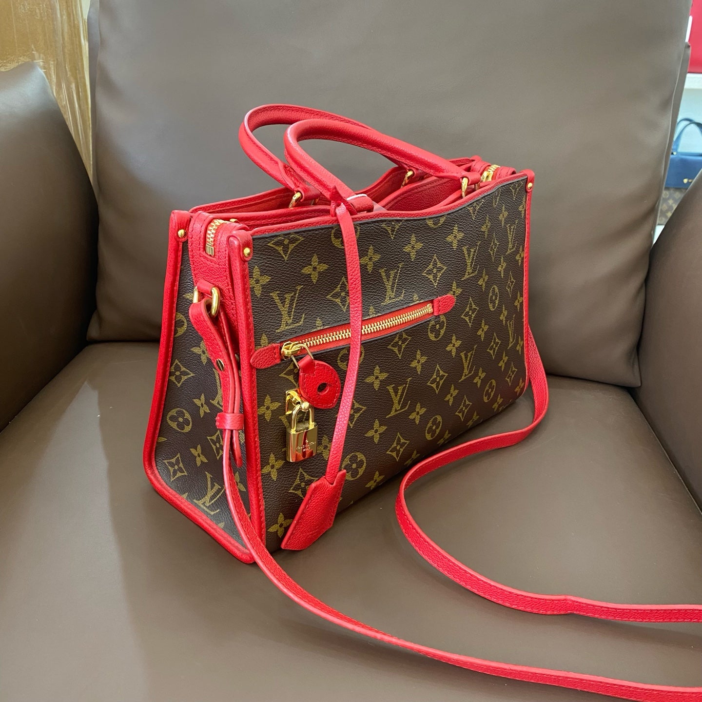 Louis Vuitton - Monogram Canvas Red Trim Top Handle Bag - Monogram coated canvas and leather - Brown and Red - (Medium)