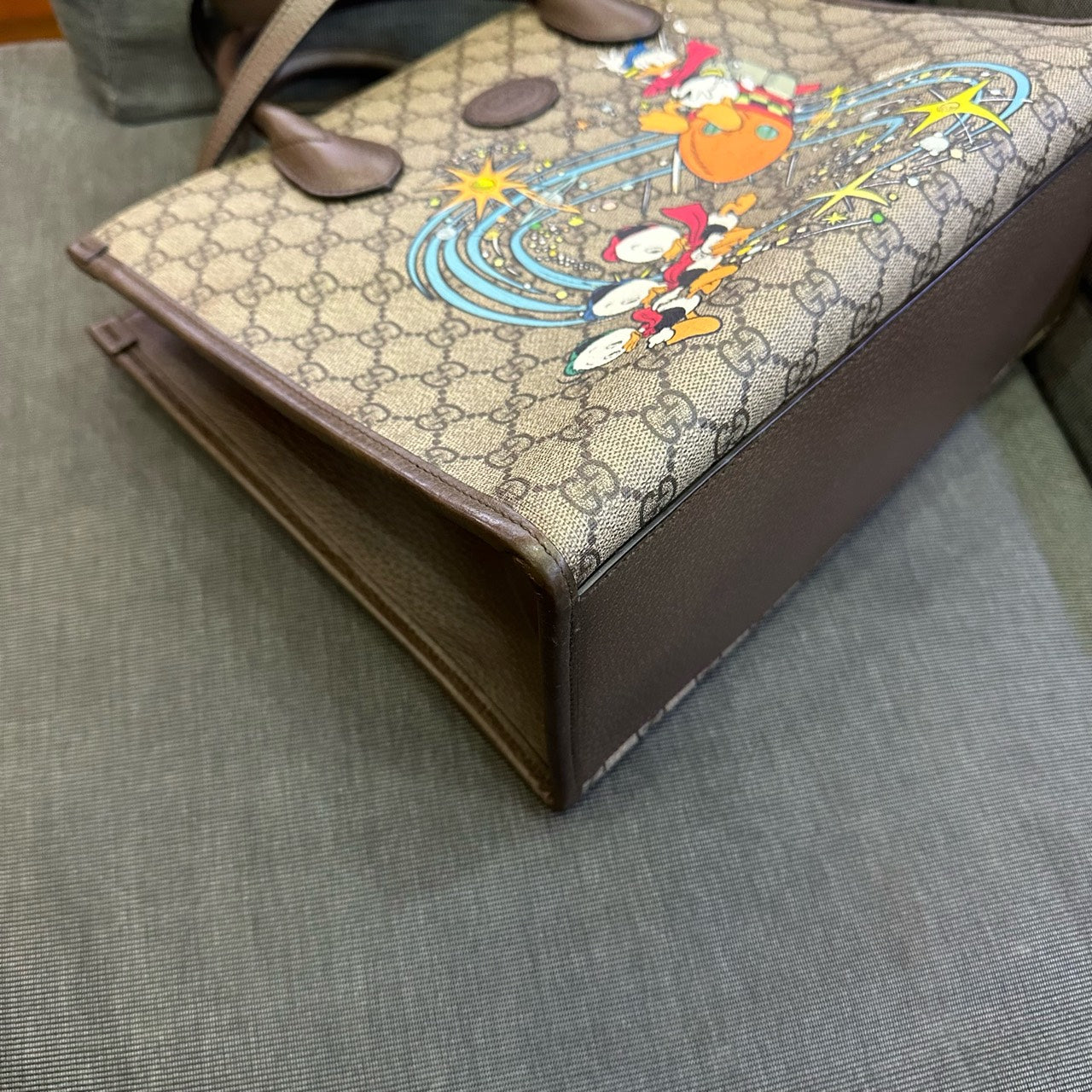 Gucci - Disney Donald Duck Print Tote - GG Supreme coated canvas with leather trim - Brown - (Medium)