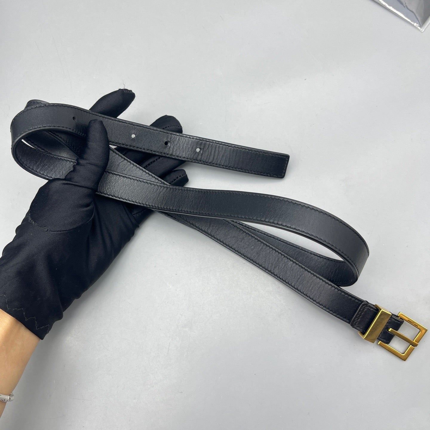 Saint Laurent - Manhattan Medium Bag - Smooth glossy leather - Black - (Medium)