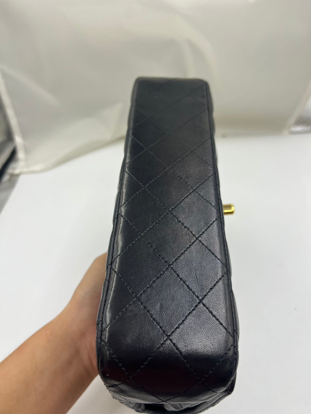 Chanel - Classic Flap Medium - Lambskin leather - Black - (Medium)
