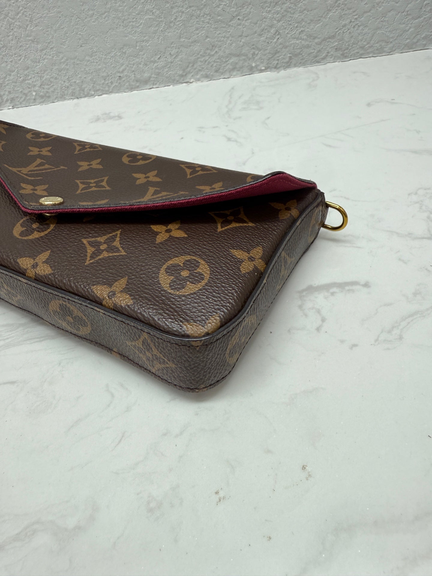 Louis Vuitton - Pochette Félicie - Monogram coated canvas with grained leather trim and textile lining - Brown - (mini)