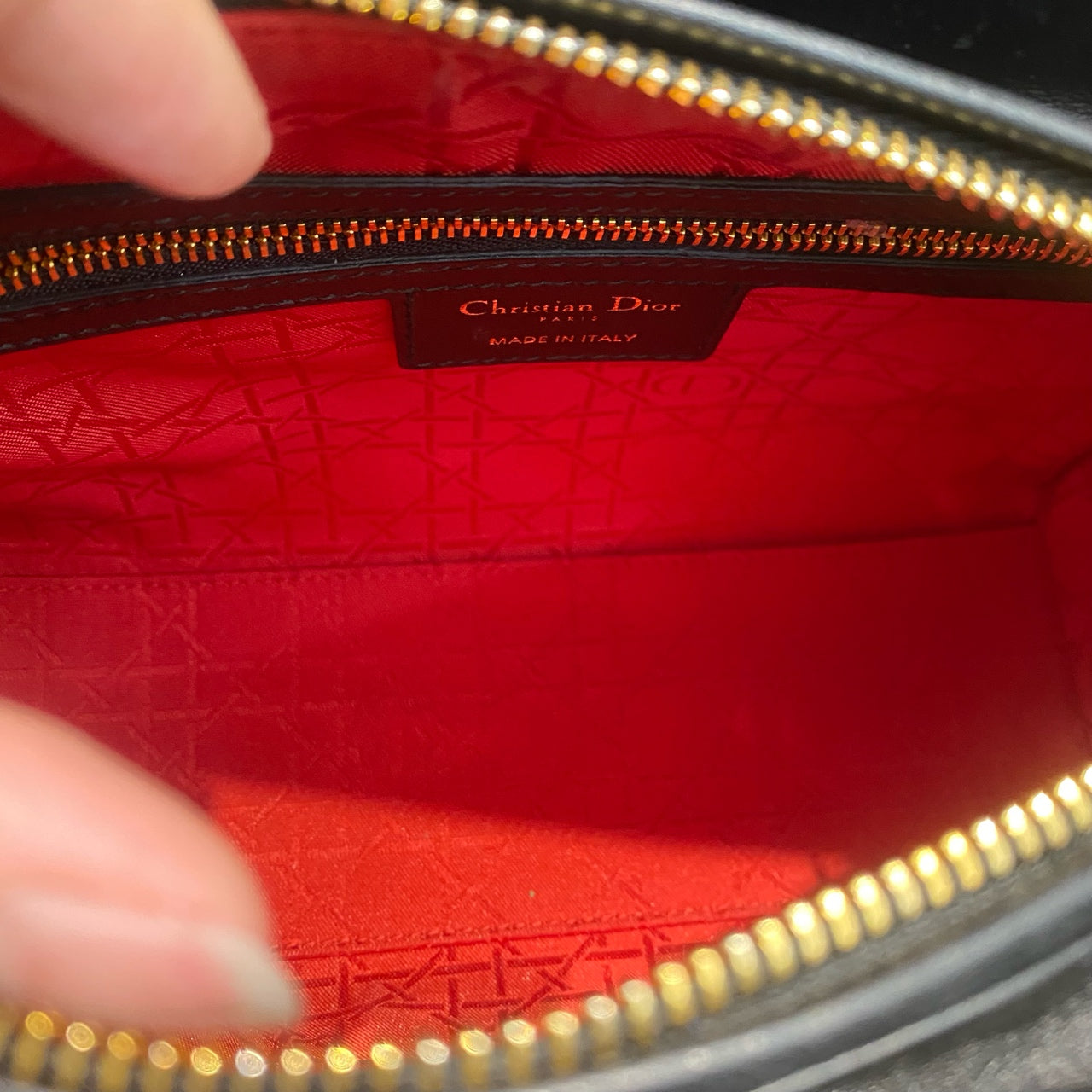 Dior - Lady Dior Medium - Lambskin leather - Black with Gold-tone hardware - (Medium)