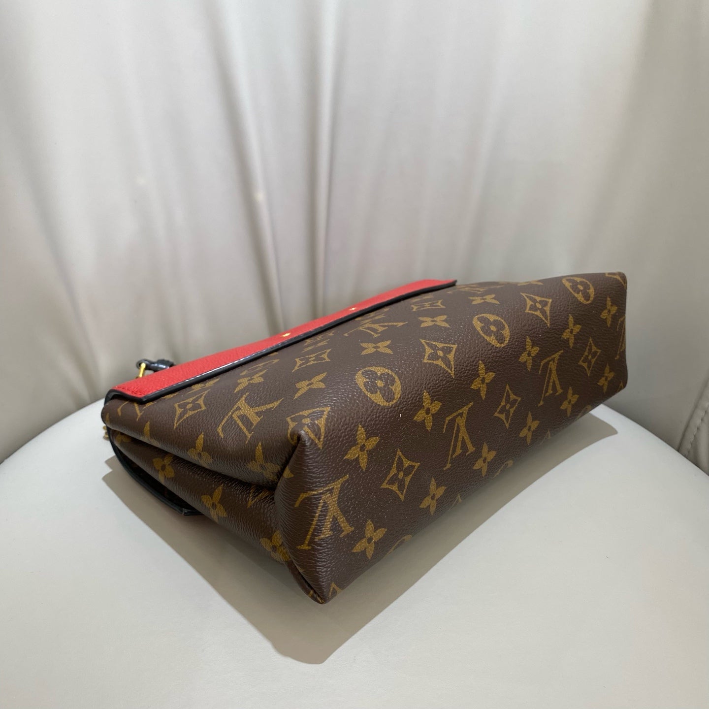 Louis Vuitton - Monogram Bicolor Flap Bag - Monogram coated canvas with grained leather trim - Brown and Red - (Small)