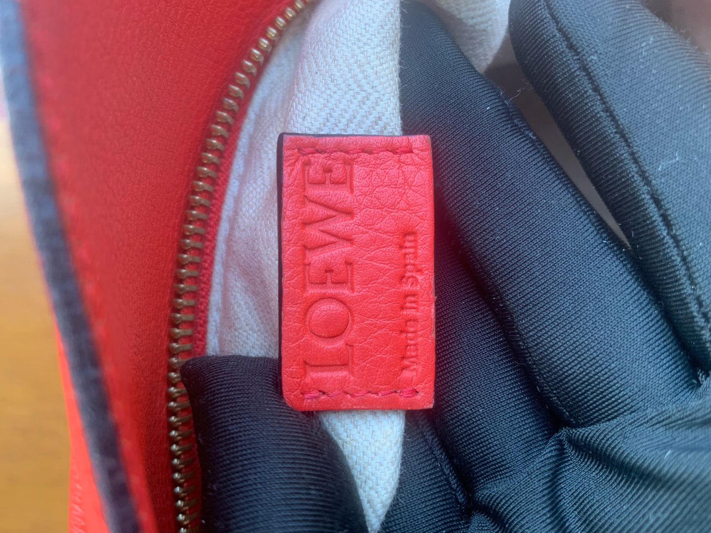 Loewe - Puzzle - Leather - Red - (medium)