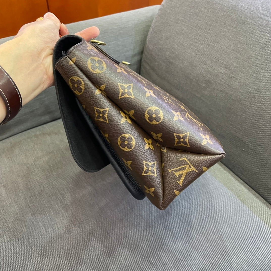 Louis Vuitton - Marignan - Monogram coated canvas with grained leather trim and Vachetta leather accents - Brown Monogram with Black - (medium)