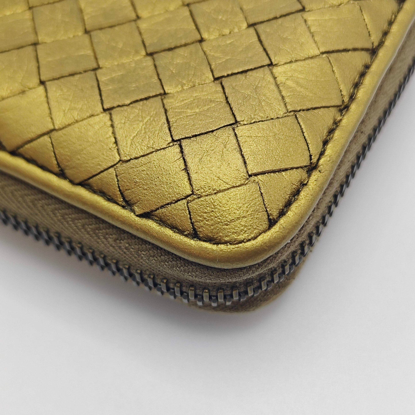 Bottega Veneta - Intrecciato Zip-Around Long Wallet - Leather - Gold - (medium)