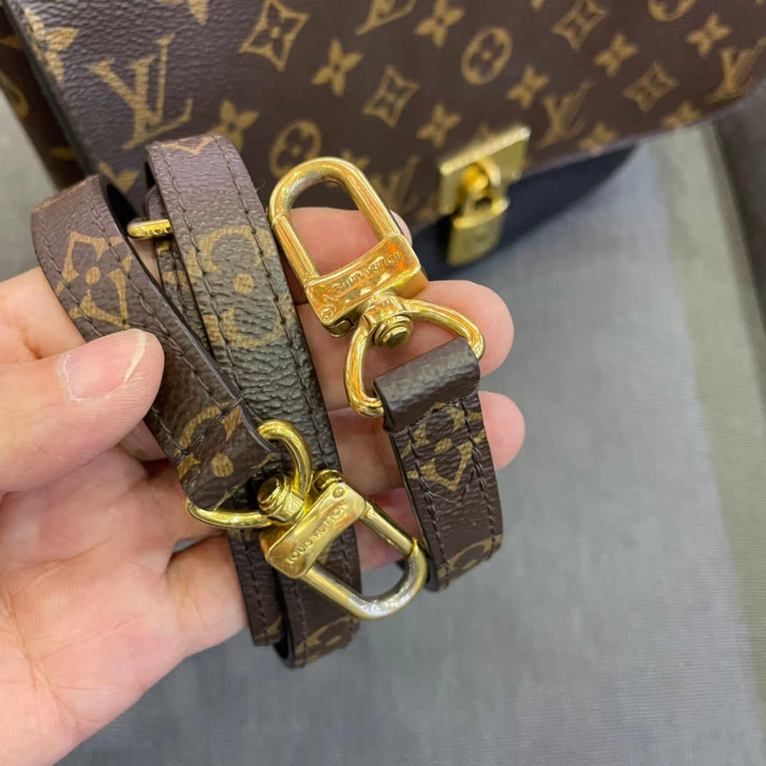 Louis Vuitton - Marignan - Monogram coated canvas with grained leather trim and Vachetta leather accents - Brown Monogram with Black - (medium)