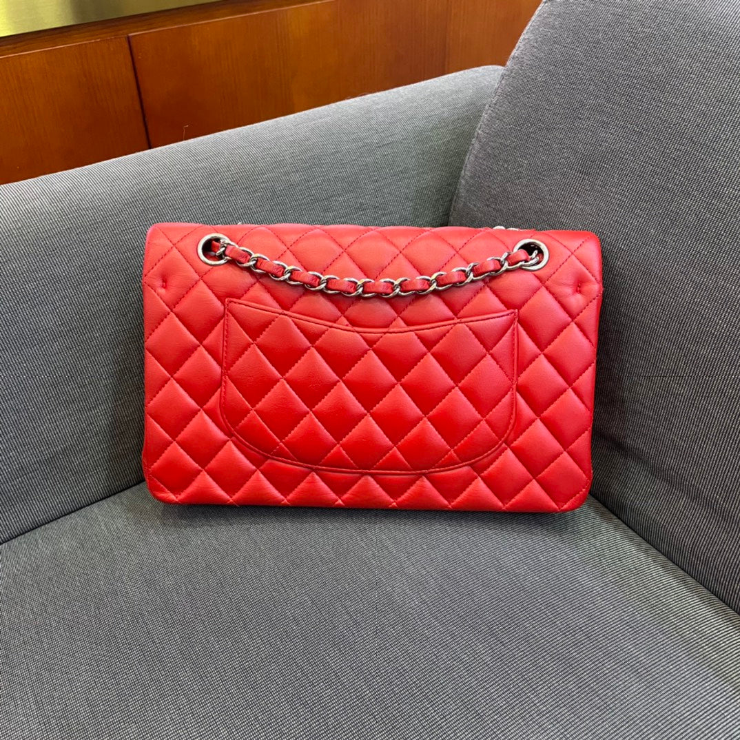 Chanel - Classic Flap Medium - Lambskin leather - Red with Silver-Tone Hardware - (Medium)