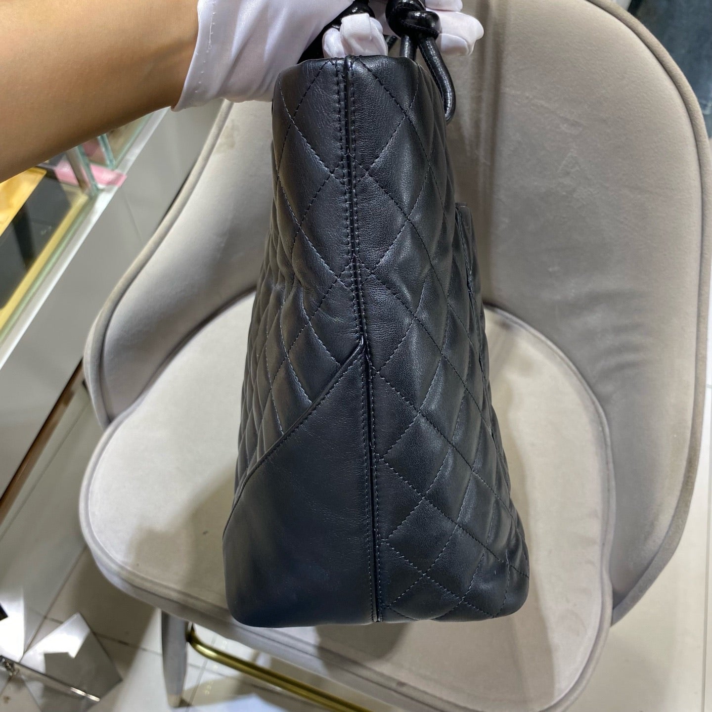 Chanel - Cambon Tote Bag - Calfskin leather - Black - (Medium)