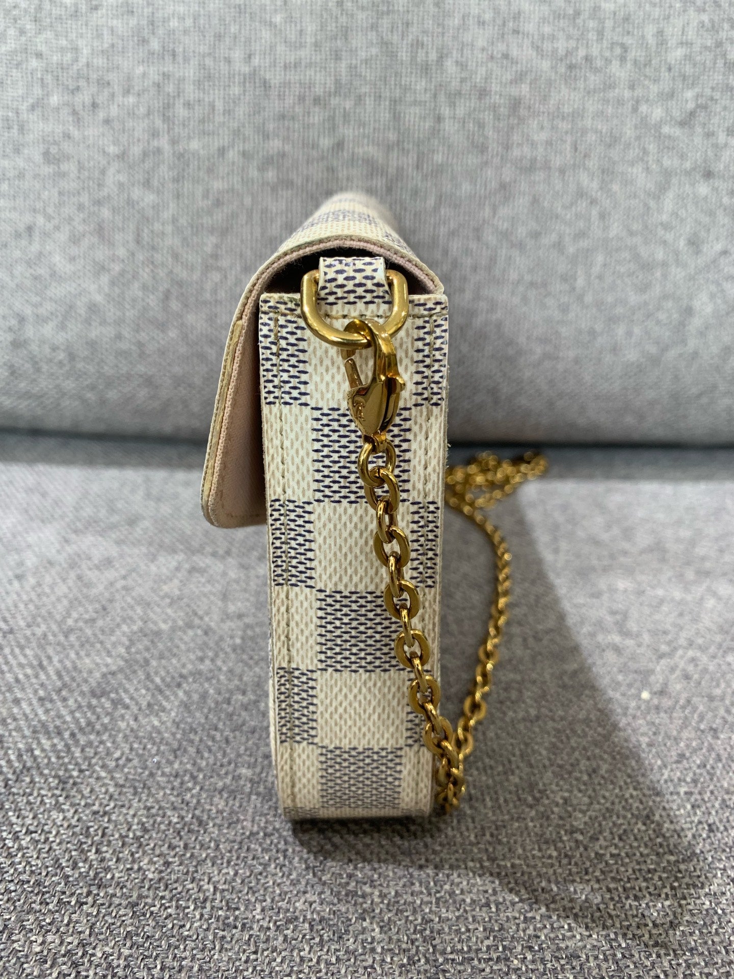 Louis Vuitton - Pochette Félicie - Damier Azur coated canvas with leather trim - White - (Mini)