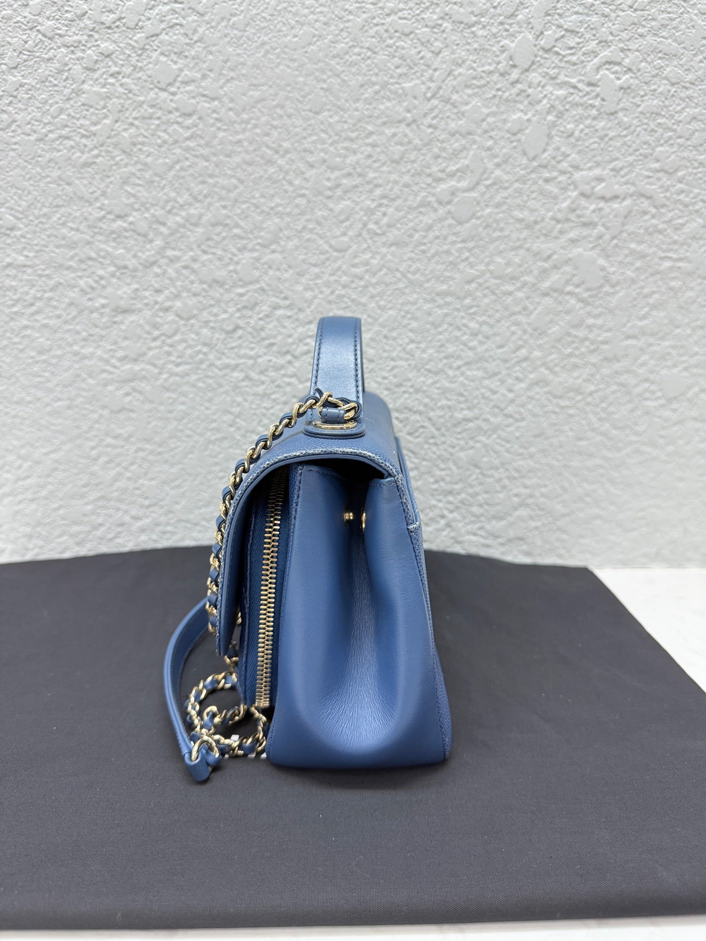 Chanel - Flap Bag with Top Handle - Caviar leather - Blue - (Small)