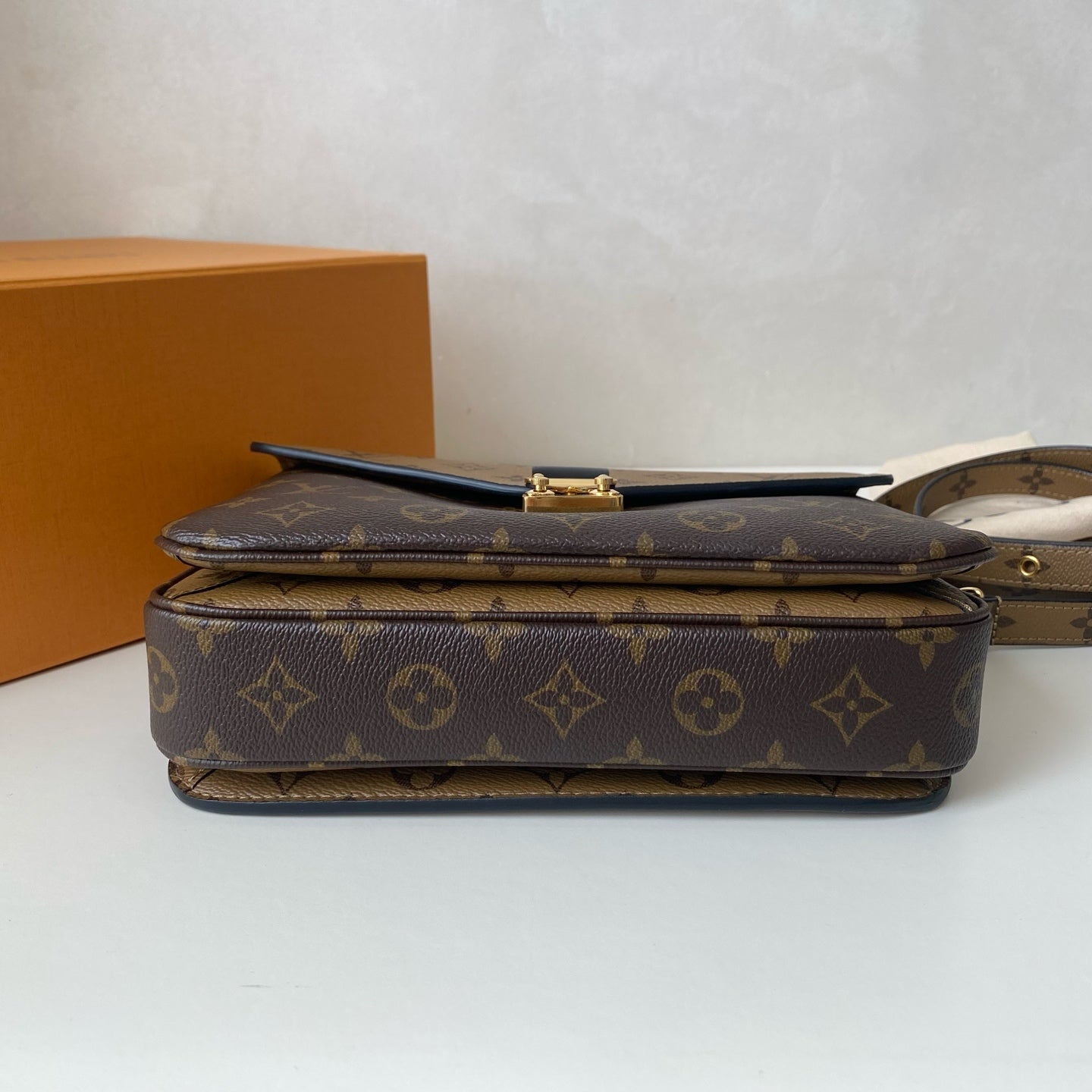 Louis Vuitton - Pochette Métis - Coated canvas with leather trim - Multicolour - (Medium)