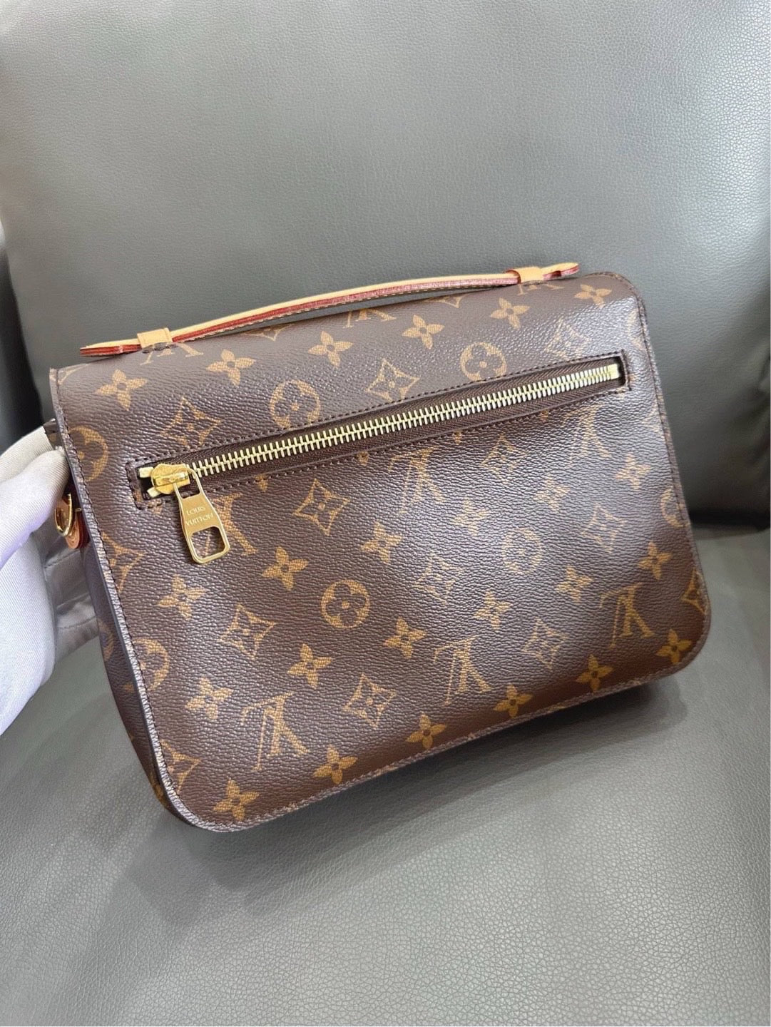 Louis Vuitton - Pochette Métis - Monogram coated canvas with natural cowhide leather trim - Brown - (medium)