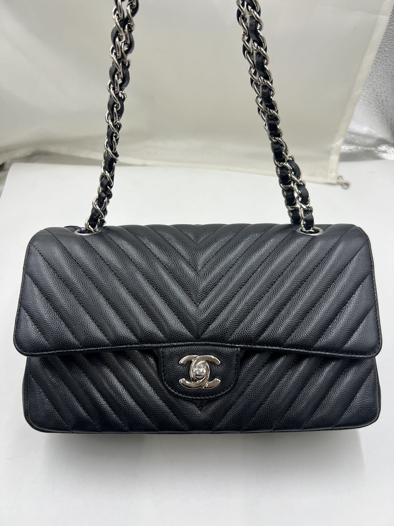 Chanel - Classic Flap Bag - Caviar leather - Black - (Medium)