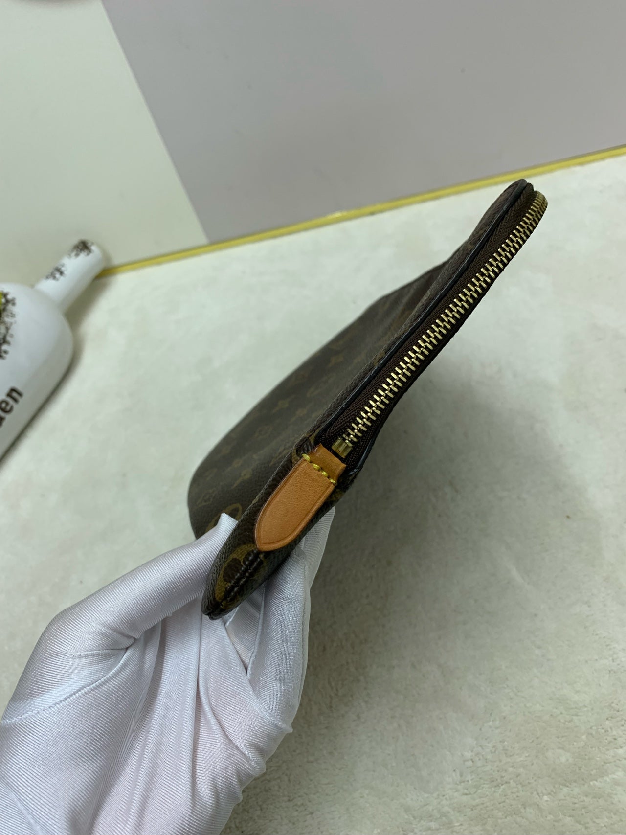 Louis Vuitton - Pochette Accessoires - Monogram coated canvas with natural cowhide leather trim - Brown - (small)
